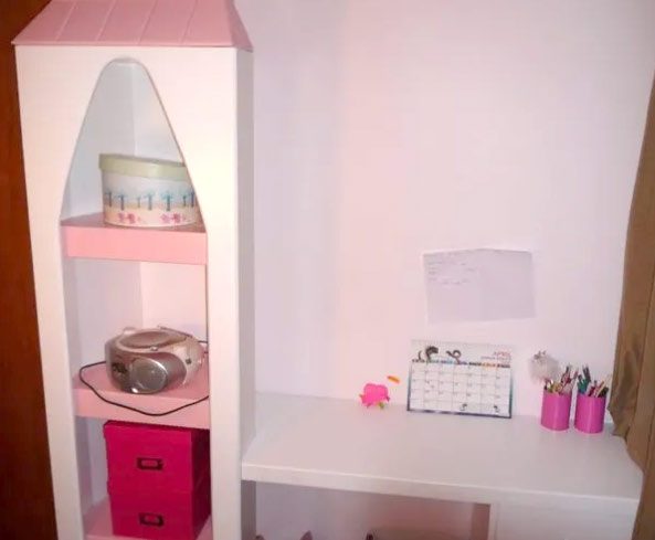 bespoke-girls-bedroom-furniture-shelving